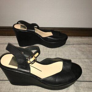 Black Leather Platform Sandal - Size 61/2